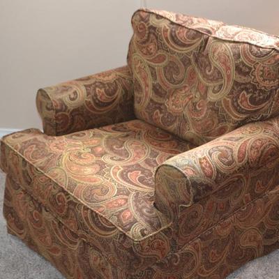 LOT 536. BROYHILL CHAIR