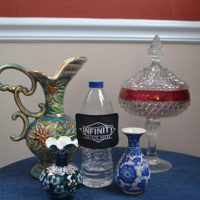 LOT 547. HOME DECOR GLASSWARE AND VASES