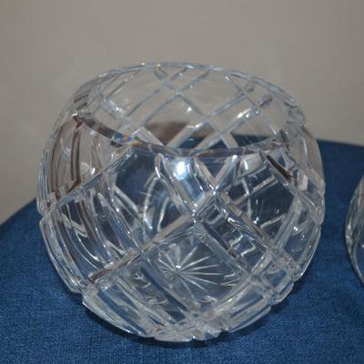 LOT 542 CRYSTAL BOWLS