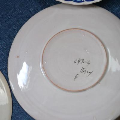 LOT 549 COLLECTION OF PLATES AND BRASS CANDLELABRA