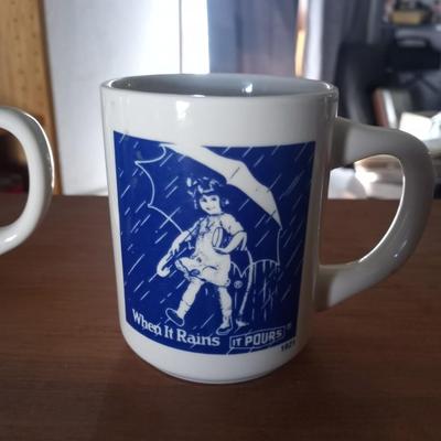 FOUR MORTON SALT COFFEE MUGS