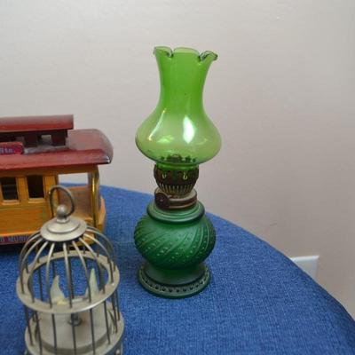 LOT 563. HOME DECOR ITEMS AND TROLLEY MUSIC BOX