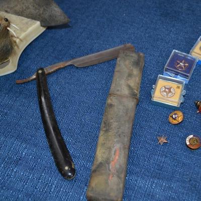 LOT 564   PINS, ANTIQUE RAZOR AND HOME DECOR