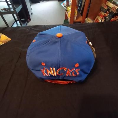 VINTAGE KNICKS BASEBALL CAP WITH TAGS
