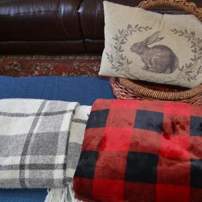 LOT 584. THROW BLANKETS, PILLOW AND BASKET