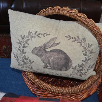 LOT 584. THROW BLANKETS, PILLOW AND BASKET