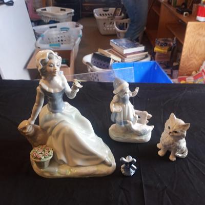 COLLECTIBLE FIGURINES