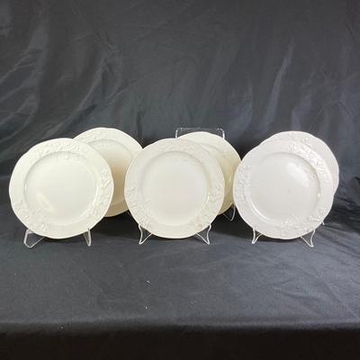 1281 Set of 6 18th Century MINTON Strawberry Embossed Salt Glazed Pottery Luncheon Plates
