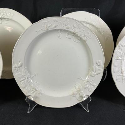1281 Set of 6 18th Century MINTON Strawberry Embossed Salt Glazed Pottery Luncheon Plates