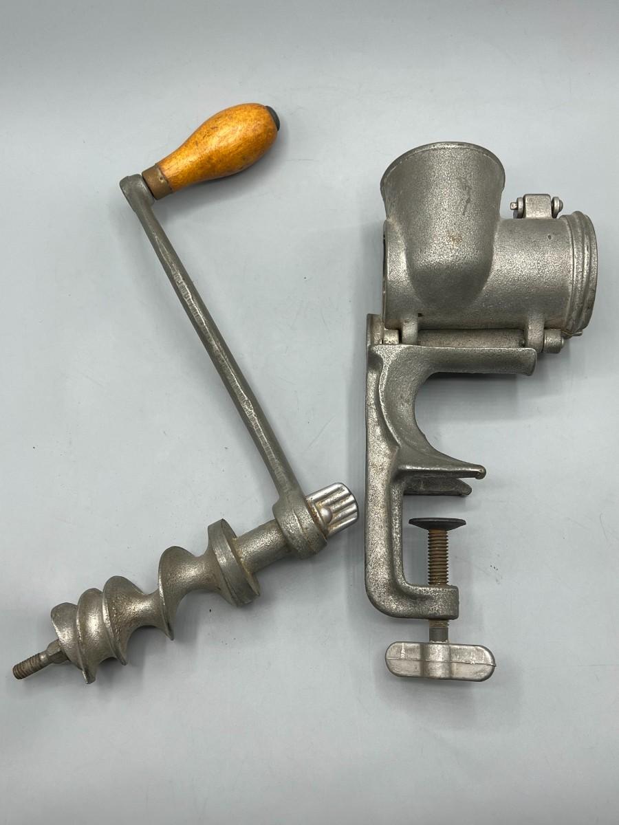 Vintage Universal 71 Hand Crank Meat Grinder