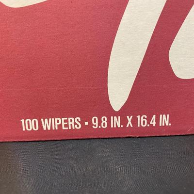New Unopened Team Self-Dispensing Wipers Towels