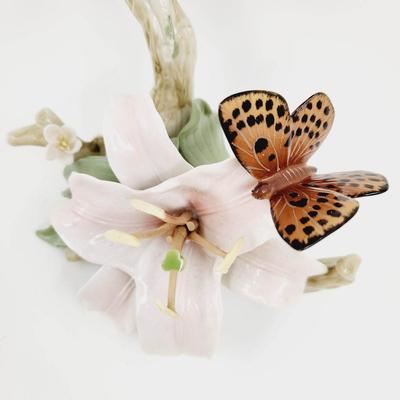 VINTAGE LILY & BUTTERFLY CERAMIC COLLECTIBLE PIECE