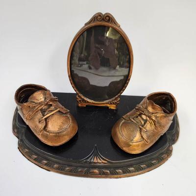 VINTAGE MOUNTED W/ PICTURE FRAME BRONZE BABY SHOES