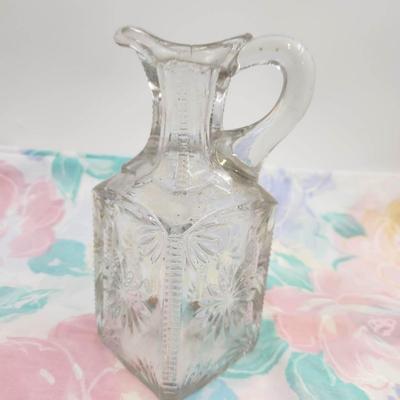 ANTIQUE CRUET CUT CRYSTAL W/ OUT STOPPER