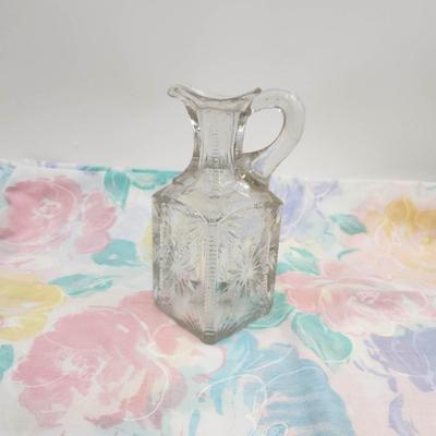 ANTIQUE CRUET CUT CRYSTAL W/ OUT STOPPER
