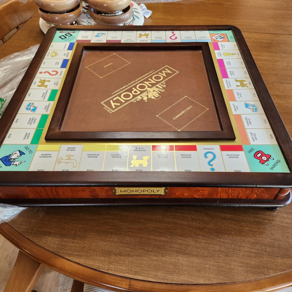 Monopoly Trophy Luxury Edition | EstateSales.org