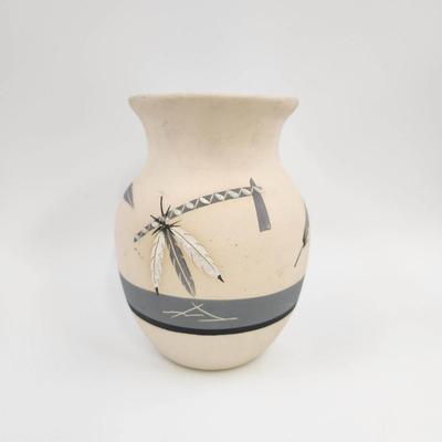 HAND PAINTED & SCULPTED - LITTLE GRAY SIGNED NATIVE AMERICAN POTTERY VASE
