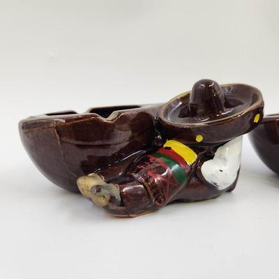 VINTAGE SOMBRERO SIESTA MEXICAN ASHTRAY COLLECTIBLE PAIR