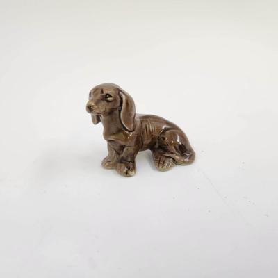 VINTAGE JAPANESE CERAMIC DACHSHUND COLLECTIBLE DOG