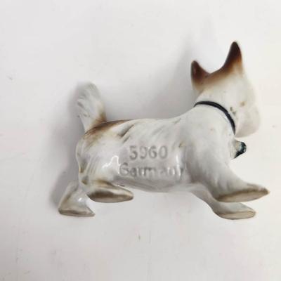 VINTAGE GERMANY #5960 STAFFORDSHIRE MINIATURE COLLECTIBLE