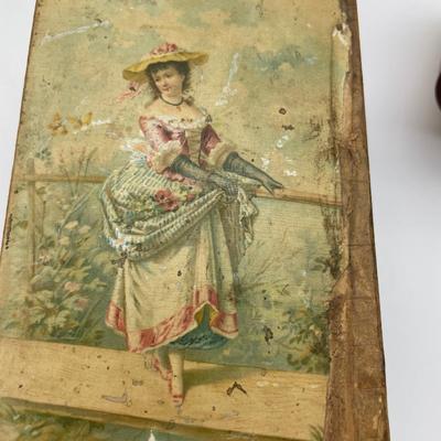 Music and trinket box