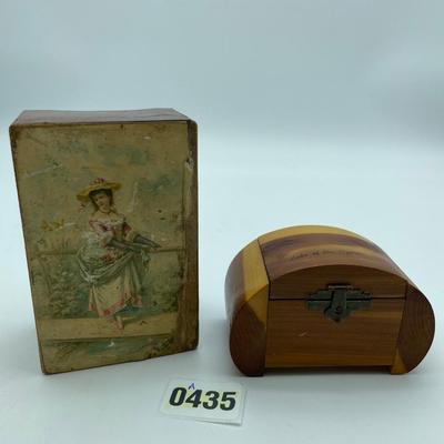 Music and trinket box