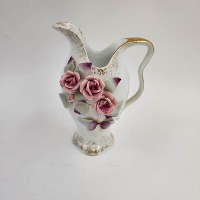 VINTAGE HAND PAINTED LEFTON CHINA BUD PITCHER