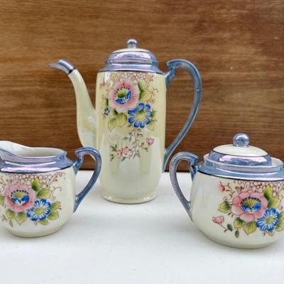 JAPANESE PORCELAIN LUSTER TEA SET