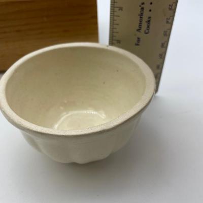 Made in Italy bowl and no markings bowl