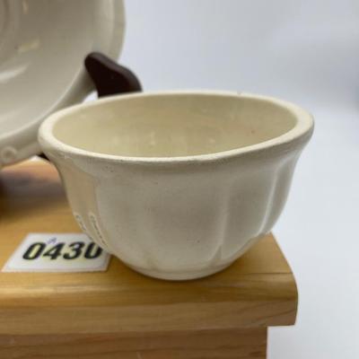 Made in Italy bowl and no markings bowl