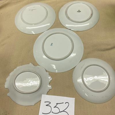Pretty Flower Plates