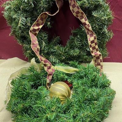 2 Christmas Wreaths