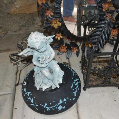 LOT 599. YARD DECOR COLLECTION