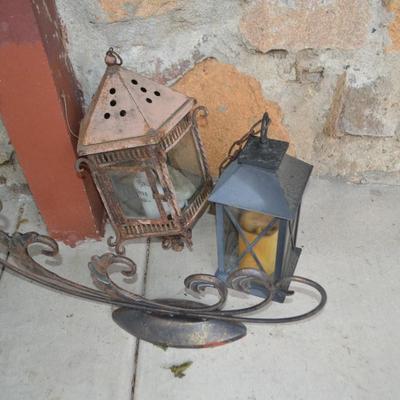 LOT 602. YARD DECOR CANDLE HOLDERS