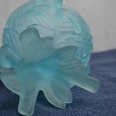 LOT 610. TWO GLASS COVERED BIRD SHAPED DISHES