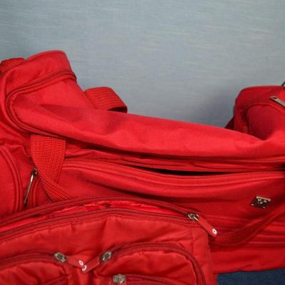 LOT 615 TOTE BAGS AND UMBRELLA