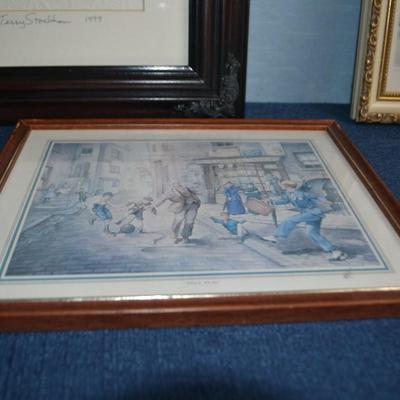 LOT 616. HOME DECOR AND PICTURE FRAME