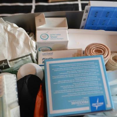 LOT 619    BOX OF MEDICAL SUPPLIES