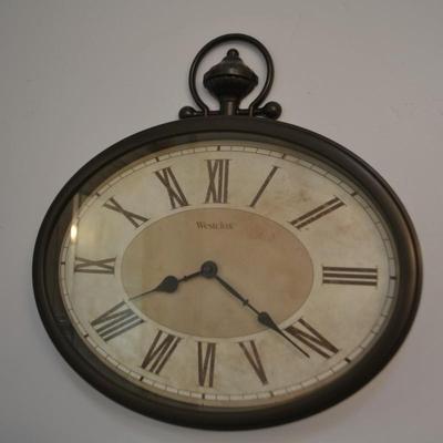 LOT 638 WESTCLOX WALL CLOCK