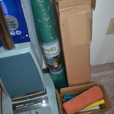 LOT 641. HOOVER VACUUM