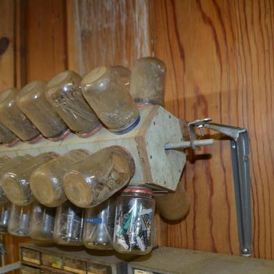 LOT 659. HARDWARE AND HARDWARE ORGANIZERS