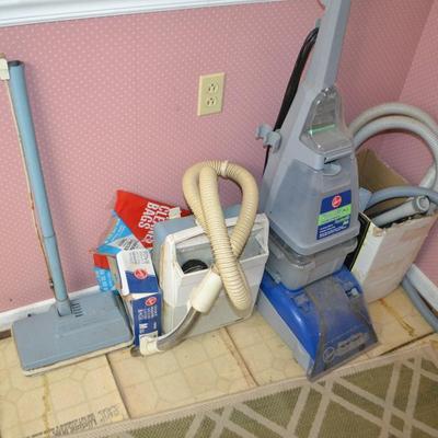 LOT 665. VACUUM AND CARPET CLEANER GEAR