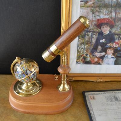 LOT 663 KALEIDOSCOPE MUSIC BOX  WITH MOVING GLOBE, DECOR ART