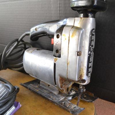 LOT 677. VINTAGE HAND POWER TOOLS AND PLANE