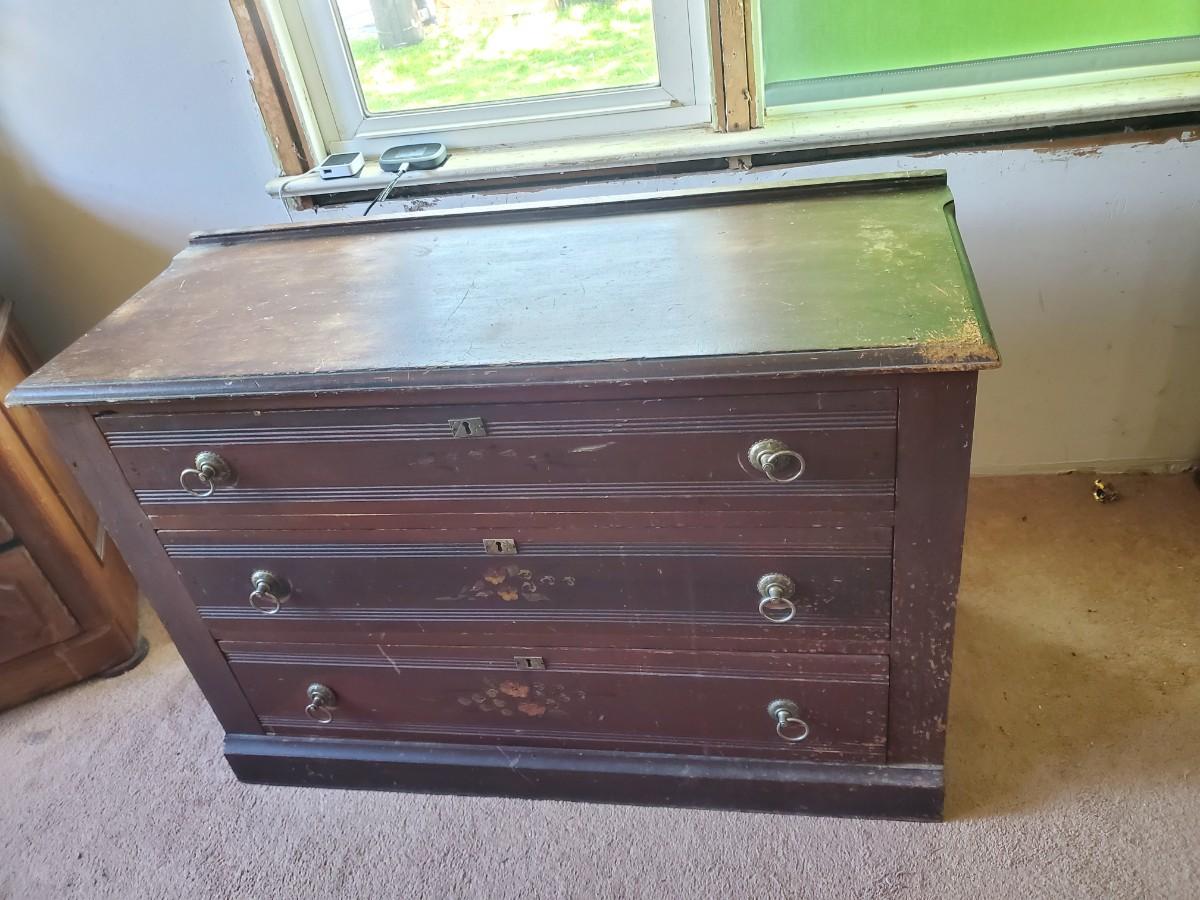 LOT 43 Vintage Used Chest of Drawers