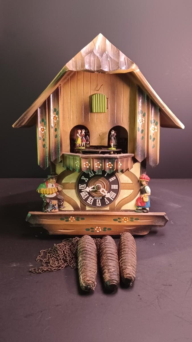 LOT 75 "Kaiser Walzer" German Cuckoo Clock
