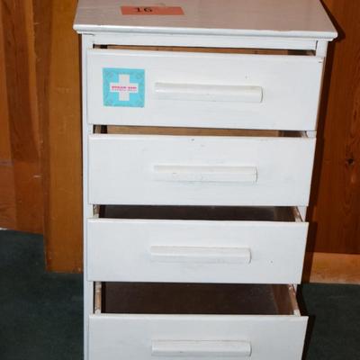 Vintage white chest of drawers