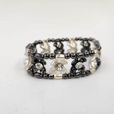 BEAUTIFUL BLACK & WHITE METAL ELASTIC BRACELET