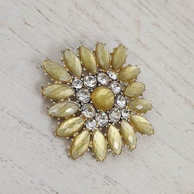 VINTAGE LIZ CLAIBORNE SIGNED YELLOW & SILVER TONED BROOCH