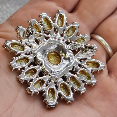 VINTAGE LIZ CLAIBORNE SIGNED YELLOW & SILVER TONED BROOCH